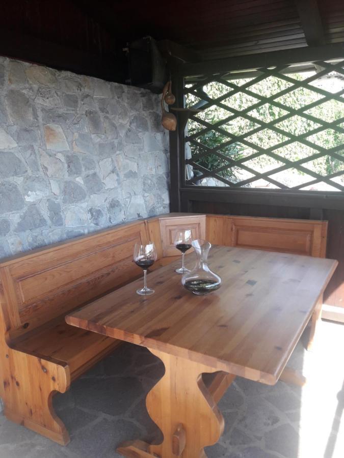 Apartma Oddih Dutovlje Extérieur photo