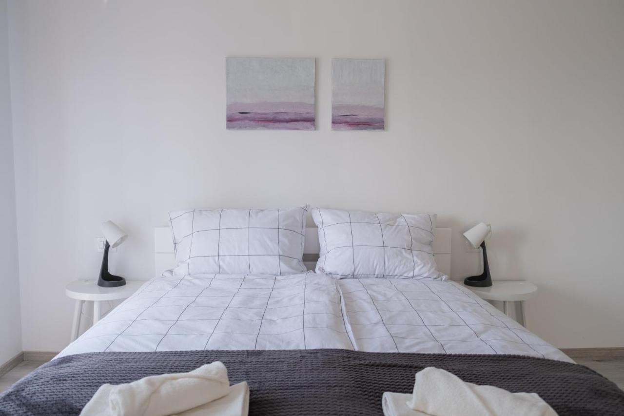 Apartma Oddih Dutovlje Extérieur photo