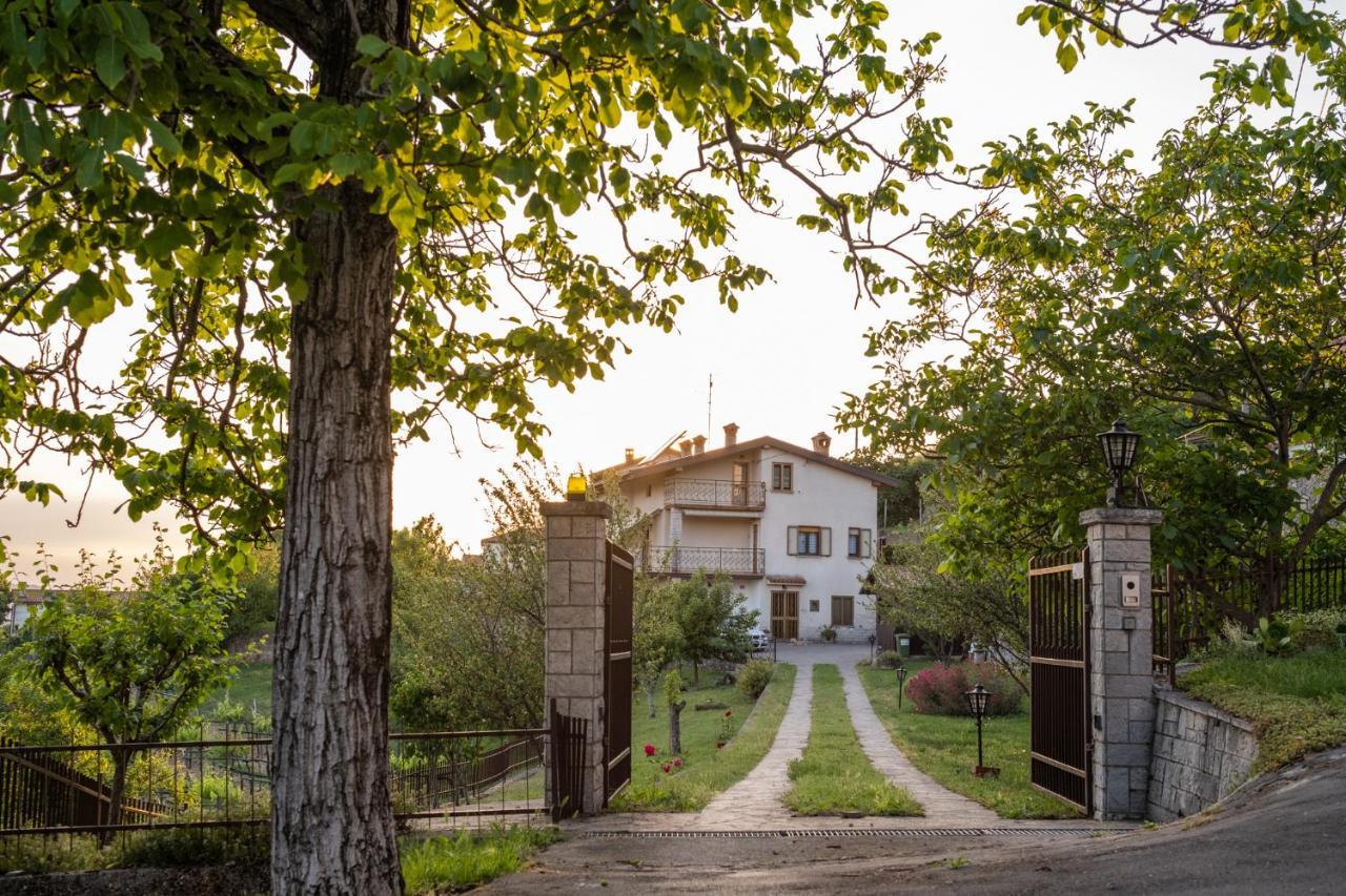 Apartma Oddih Dutovlje Extérieur photo